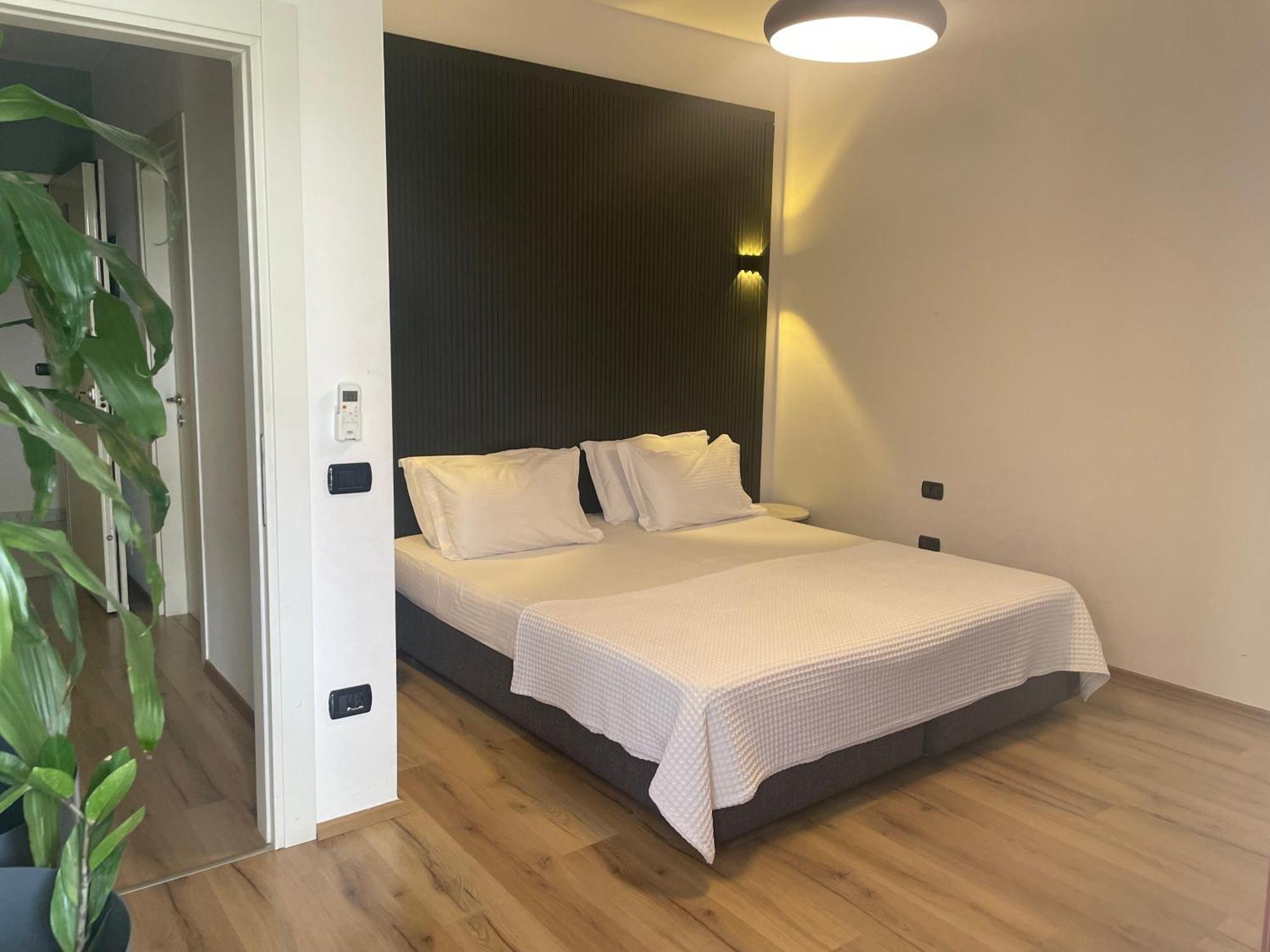 Tirana Lux Apartments Buitenkant foto