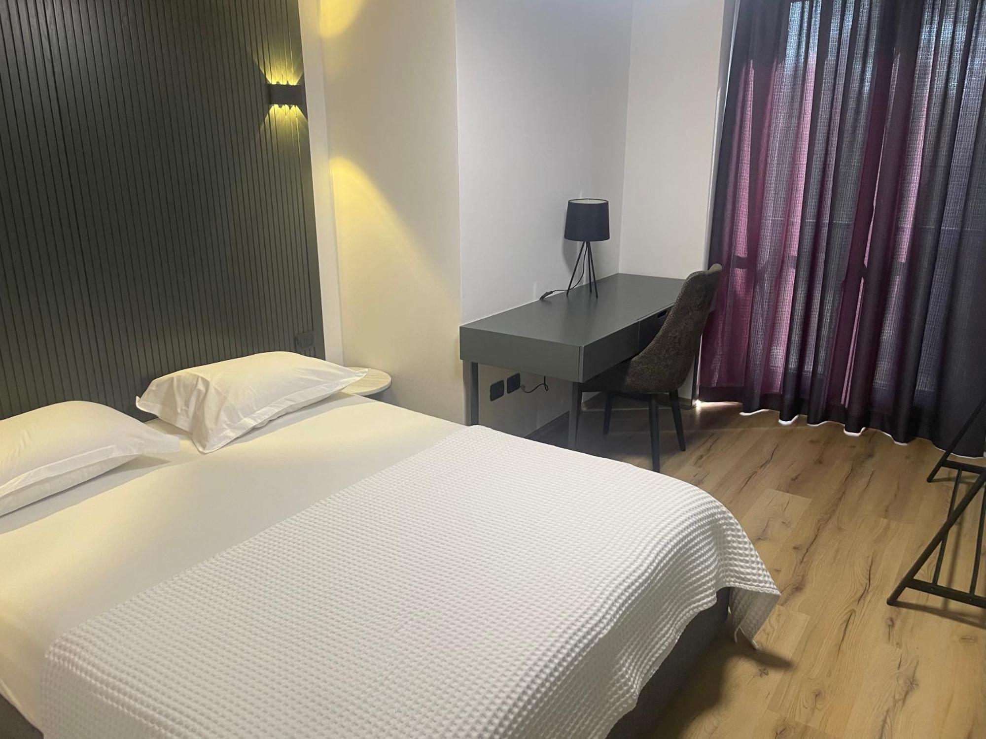 Tirana Lux Apartments Buitenkant foto
